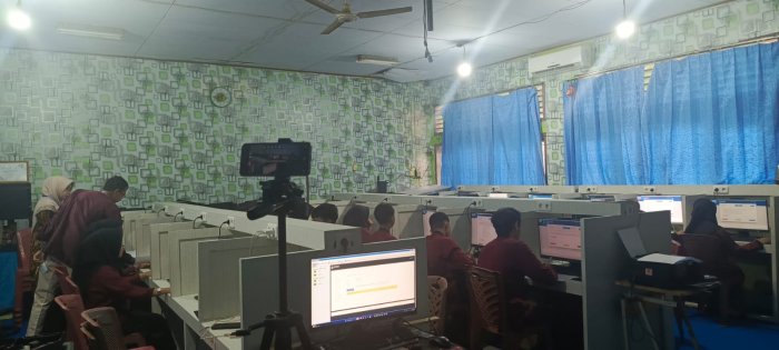 Siswa MAN 1 Bungo Ikuti OSN Kabupaten di Laboratorium TIK
