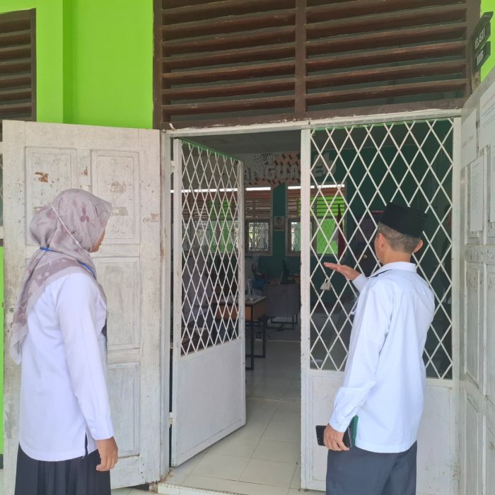 Siswa XII MIPA 2 MAN 1 Bungo Ikuti Tes Akademik