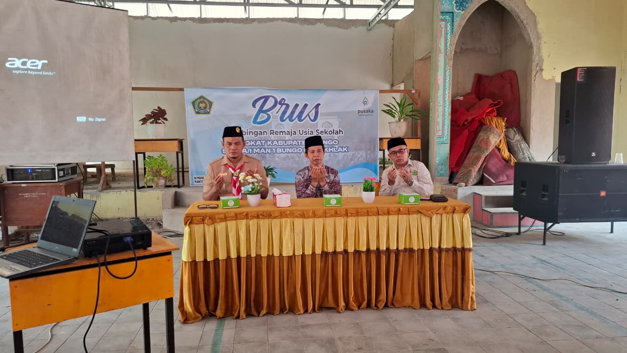SISWA MAN 1 BUNGO IKUTI PROGRAM BIMBINGAN REMAJA USIA SEKOLAH (BRUS) TINGKAT KABUPATEN