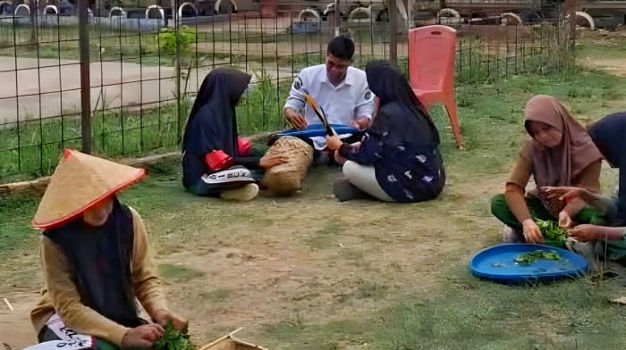 Pembina OSIM Latih Siswa untuk Drama Kolosal Hari Pahlawan