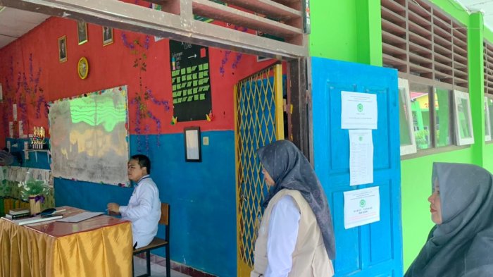 Operator UMBK MAN 1 Bungo Pastikan Ujian Berjalan Lancar