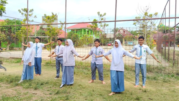 Sanggar Seni MAN 1 Bungo Gelar Latihan Tari Lathi Jelang PORSENI 2025