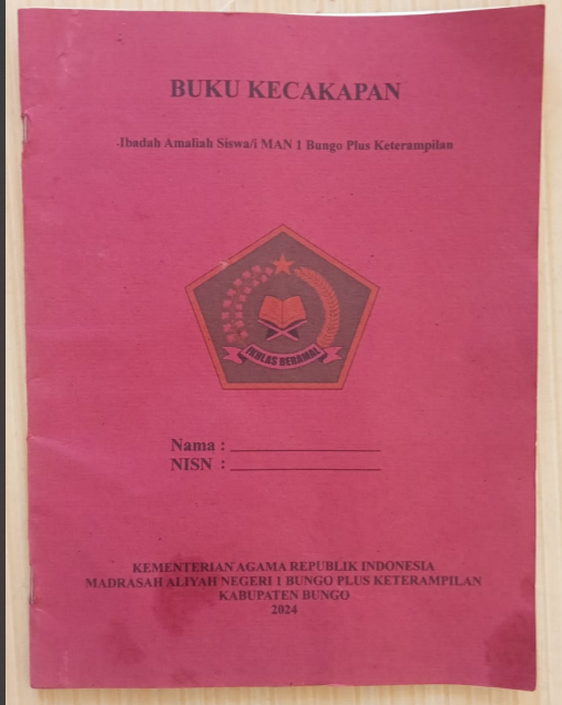 Kepala Laboratorium Agama MAN 1 Bungo Persiapkan Materi Kecakapan Bulan Ramadhan untuk Pembelajaran Mandiri