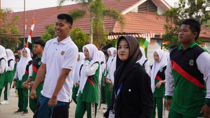 Senam Sabtu Pagi MAN 1 Bungo: OSIM Dorong Siswa Aktif dan Sehat Senam Sabtu Pagi MAN 1 Bungo: OSIM Dorong Siswa Aktif dan Sehat