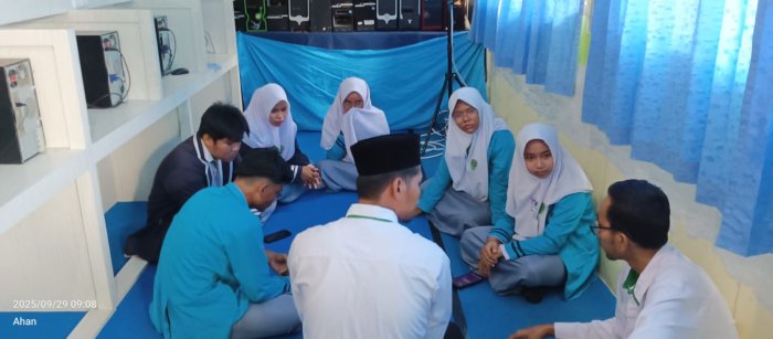 Tim Humas OSIM MAN 1 Bungo Siapkan Dokumentasi Pekan Olahraga dan Seni