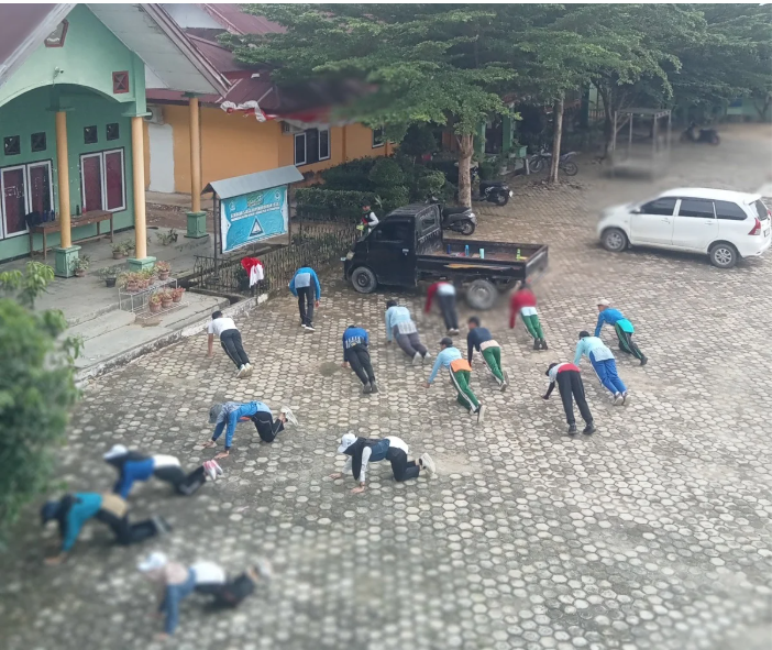 PROSES DAN SELEKSI PENERIMAAN ANGGOTA PASKIBRA DI MAN 1 BUNGO DIBUKA