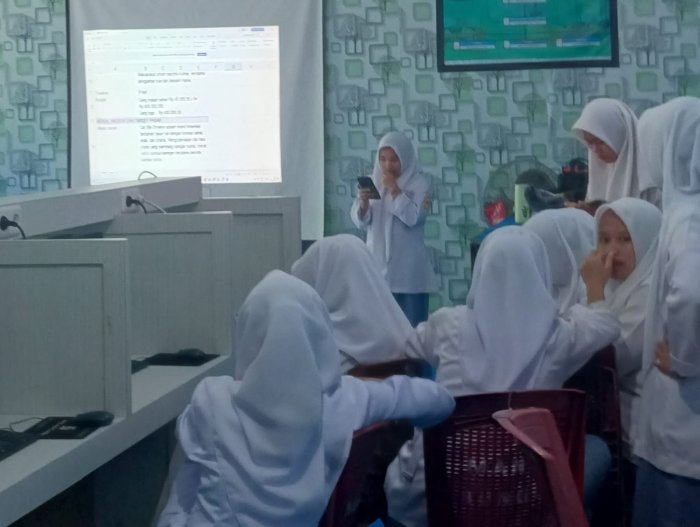 Siswa MAN 1 Bungo Tampilkan Karya Desain Grafis Inovatif