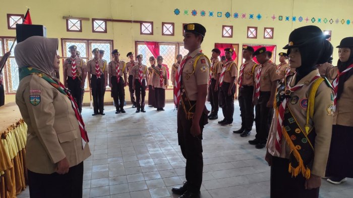 Pelantikan Anggota Baru Pramuka MAN 1 Bungo Berlangsung Khidmat