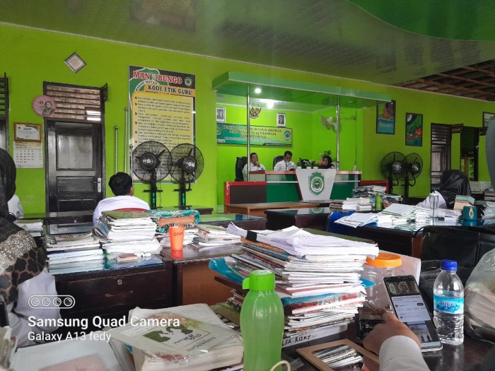 MAN 1 Bungo Gelar Rapat Evaluasi Kinerja untuk Tingkatkan Kualitas Pendidikan