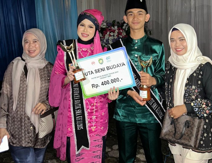 Vania Mutia Azzahra Terpilih Duta Seni Budaya Putri Batik Bungo 2025