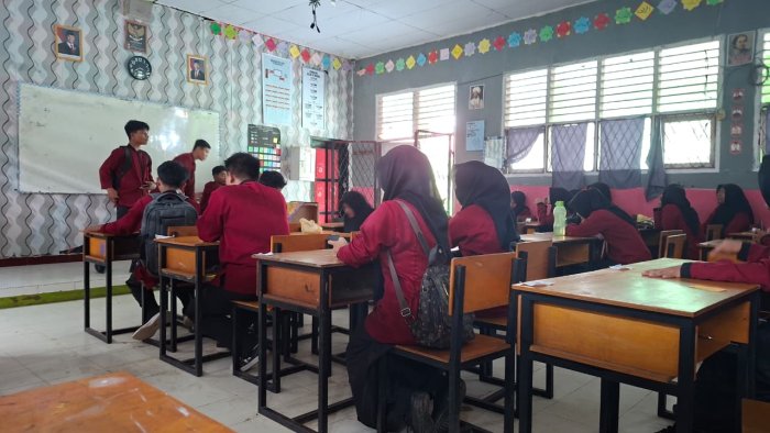 Jelang Hari Pramuka, OSIM dan Perwakilan Kelas MAN 1 Bungo Matangkan Persiapan Lomba