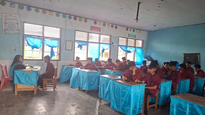 MAN 1 Bungo Tingkatkan Bacaan Al-Quran Lewat Program Tahsin