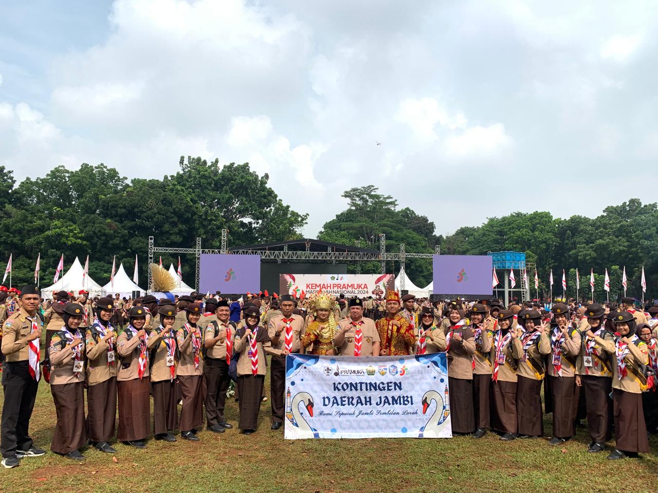 PRAMUKA PANGKALAN MAN 1 BUNGO PLUS KETERAMPILAN SANGGAR PUTRI MERAIH PREDIKAT KONDA TER KREATIF PADAÂ KPMNÂ DIÂ CIBUBUR